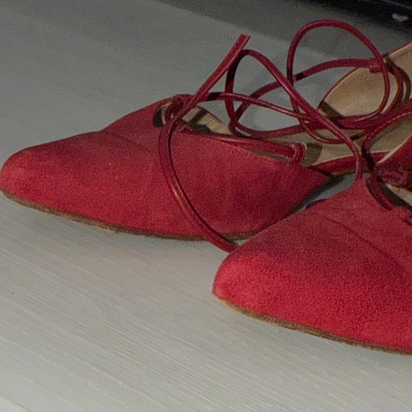 Stuart Weitzman Red Suede Lace-Up Flats / Ballet Flats - Picture 6 of 8